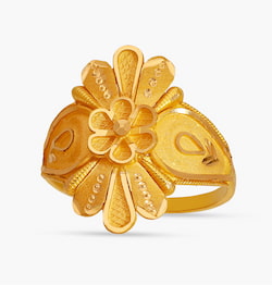 The Dazzling Dame Ring